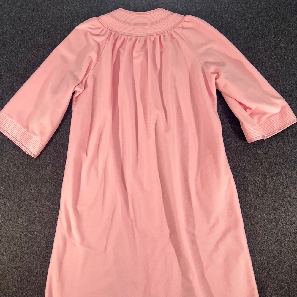 Vintage Robe Womens XL Pink Pearl Snap Front Loungewear Duster Nightgown 70s - Picture 2 of 5